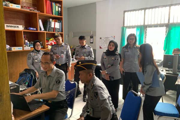 Dilaksanakan Pendampingan Evaluasi Pelaksanaan Pelayanan Publik oleh Kanwil Kemenkumham Malut