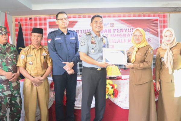 Imigrasi Polewali Mandar Bentuk dan Berikan Penyuluhan Forum Desa Binaan Imigrasi