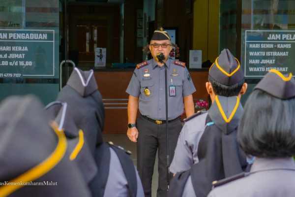 Kakanwil Kemenkumham Malut Dorong Semangat Kerja melalui Apel Pagi