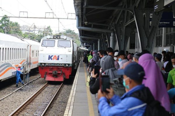 PT KAI Berikan Diskon Tiket Kereta Hingga 15 Persen