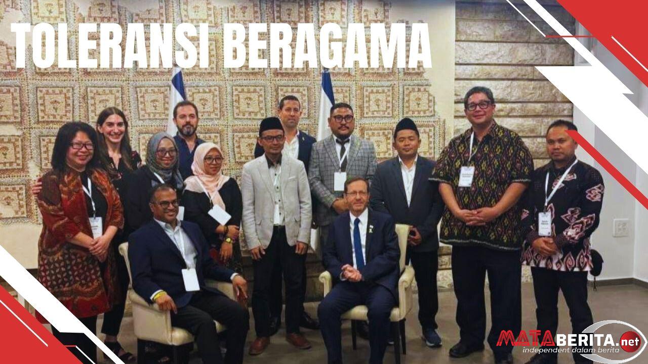 5 Cendekiawan NU Foto Bersama dengan Presiden Israel 