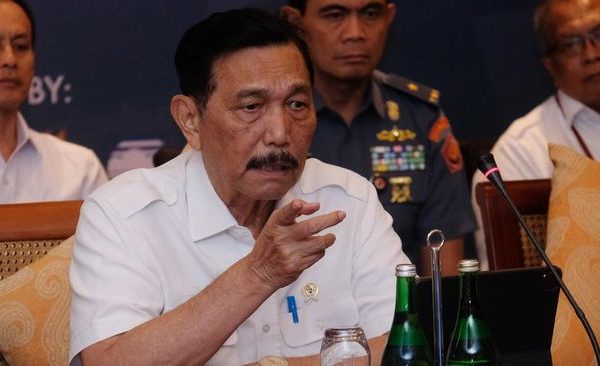 Luhut Ungkap Rencana Pemerintah Bakal Suntik Mati PLTU