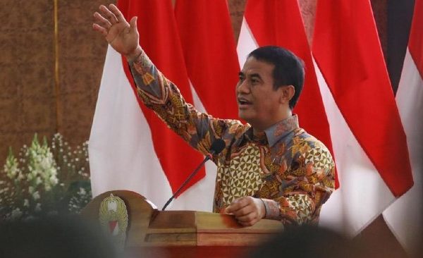 Mentan Andi Amran Sulaiman : Bercocok Tanaman Pangan di Pekarangan Bisa Hemat Anggaran Rumah Tangga Rp1.400 Triliun per Tahun