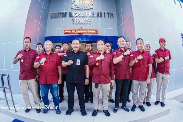Kakanwil Andi Taletting dan Staf Ahli Menkumham Ibnu Chuldun Apresiasi Sarpras Layanan Publik Kanim Ternate