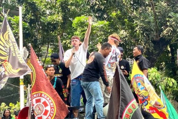 Ikut Demonstrasi, Dua WN Inggris Dideportasi Kanim Jakarta Pusat