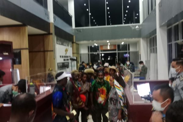 719 WNI dari Papua Ikuti Kunjungan Paus di PNG, Kakanwil Apresiasi Layanan Imigrasi di PLBN Skouw Jayapura