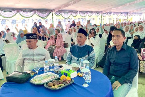 Dibuka Wali Kota Ternate, Kabag Umum Kemenkumham Malut Kasim Hadiri Seminar dan Wisuda Akbar