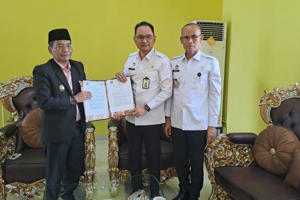 Kanwil Kemenkumham Sulbar Resmi Tanda Tangani Kerjasama dengan Dinas Kependudukan dan Pencatatan Sipil