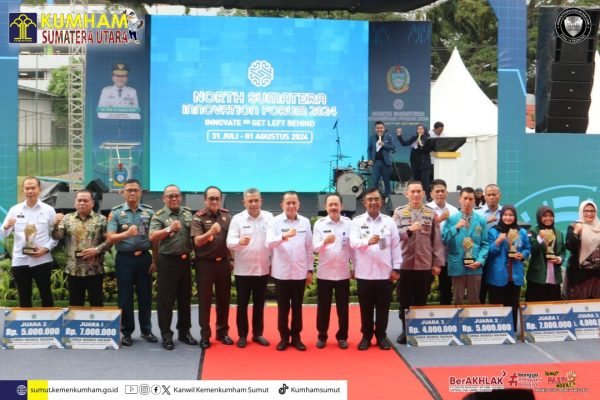 Pj. Gubernur dan Kakanwil Kemenkumham Sumut Serahkan Surat Pencatatan Ciptaan dalam Lomba Inovasi Daerah