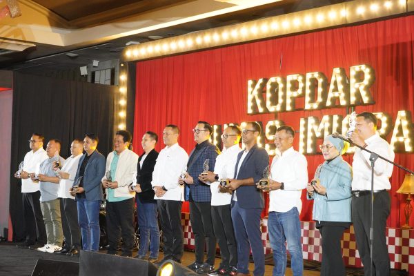 Imigrasi Jakarta Pusat Bawa Pulang Dua Penghargaan