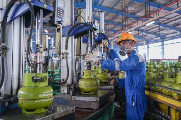 Pastikan Isi LPG sesuai Takaran, Mendag bersama Pertamina Patra Niaga Kunjungi SPBE di Tanjung Priok