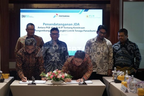Percepat Transisi Energi PGE dan PLN IP Lanjutkan Sinergi untuk Optimalisasi Pemanfaatan Energi Panas Bumi