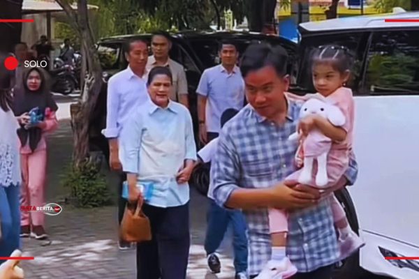 Viral Iriana Jokowi dan Selvi Ananda Tenteng Tas Mewah US$27.500