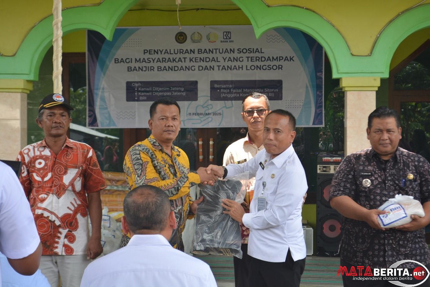 Sinergi Kemenimipas dan Pemerintah: Bantu Warga Kendal Bangkit dari Banjir dan Longsor