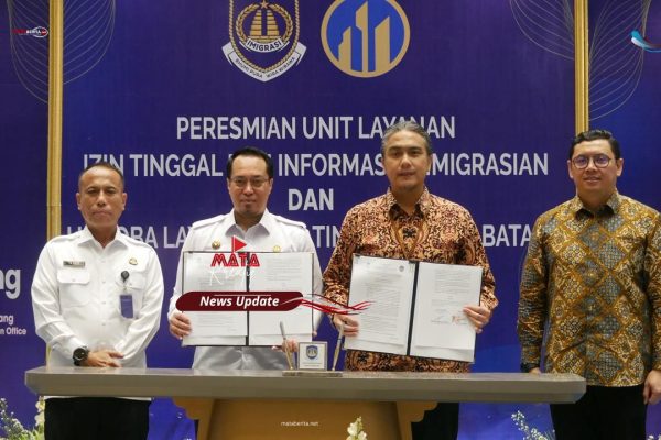 Direktorat Jenderal Imigrasi (Ditjen Imigrasi) meresmikan Unit Layanan Izin Tinggal dan Informasi Keimigrasian di Kawasan Ekonomi Khusus (KEK) Industropolis Batang dan Gresik, pada Rabu (12/11/2025). Immigration at Special Economic Zone (I’m SEZ) bertujuan mendekatkan dan memudahkan pelayanan Izin Tinggal bagi Orang Asing yang beraktivitas di KEK.